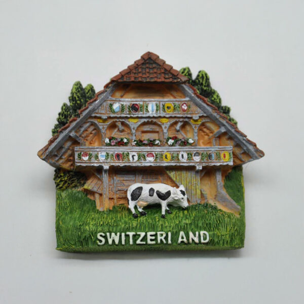 Swiss Chalet mit Kuh
