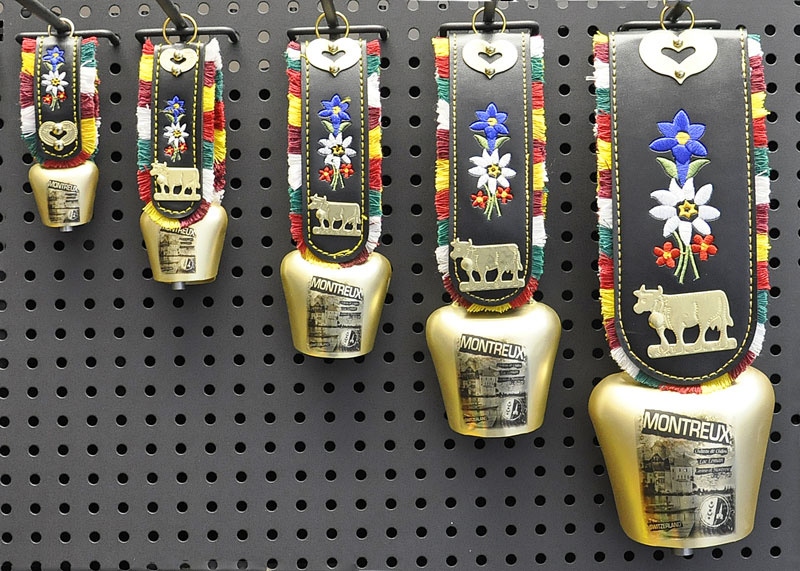 Image of Glocke matt-gold Montreux Gr.5